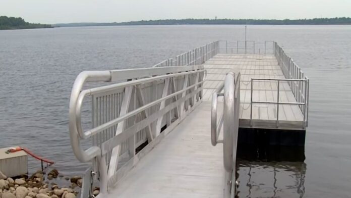S-New-Dock-PKG-CLEAN-524MK.00_00_32_18.jpeg