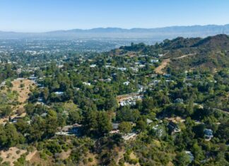 L.A. appears to be like to tighten guidelines for hillside growth