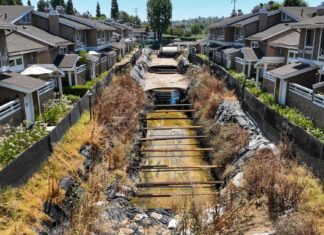 La Habra apartment homeowners see a gaping chasm the place their greenbelt was once