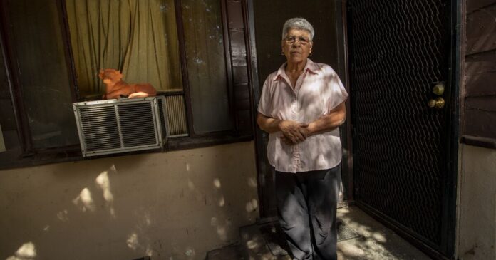 1330468-me-selling-sunset-evictions-north-hollywood2-mam.jpg