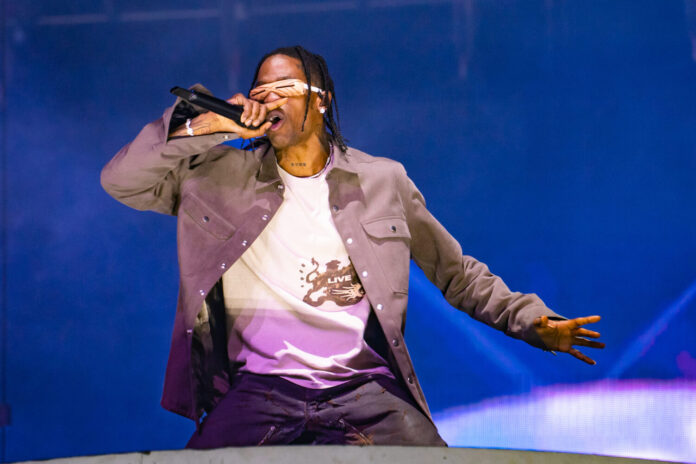 Travis-Scott-Kanye-West-1-1500x1000.jpg