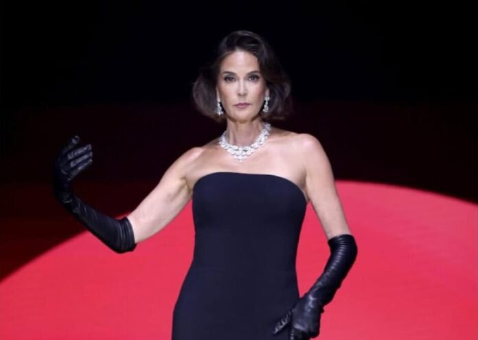 Teri-Hatcher-2-e1755355434424.jpg