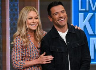 Kelly Ripa reveals Mark Consuelos’ Broadway ‘Fallen Angels’ debut