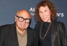 Where Danny DeVito Stands With Ex Rhea Perlman 9 Years After Breakup