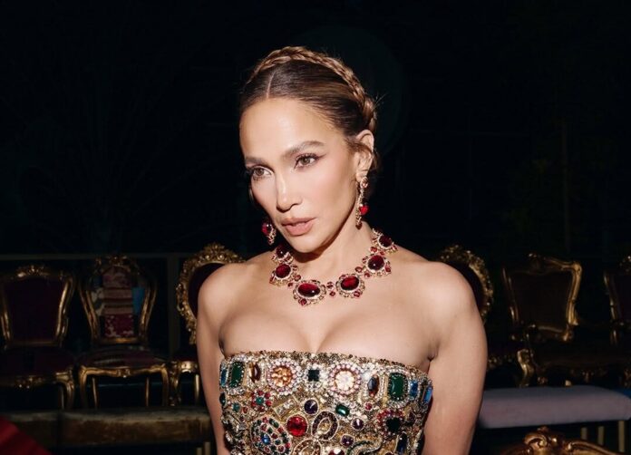 arriving-at-dgaltamoda-in-a-custom-dolcegabbana-look-embodying-the-spirit-of-dgf-e1784139628573.jpg