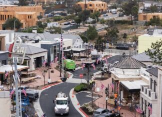 Fire-damaged Pacific Palisades purchasing middle units reopening date