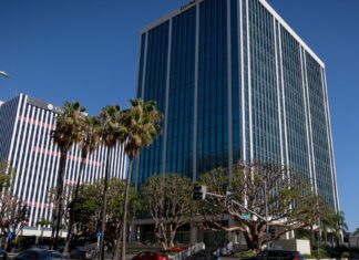Port of Long Beach buys downtown workplace tower as vacancies surge