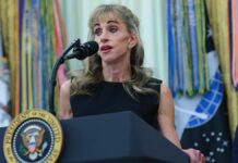 Does She Have a Medical Condition? – Tampascoop