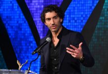 Justin Baldoni Makes Rare Public Appearance on Dancing With the Stars