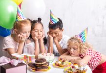 Debate erupts after mom asks family to pay for uninvited siblings at party