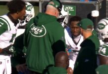 Garrett Wilson yells at Geno Smith in heated Jets sideline scene